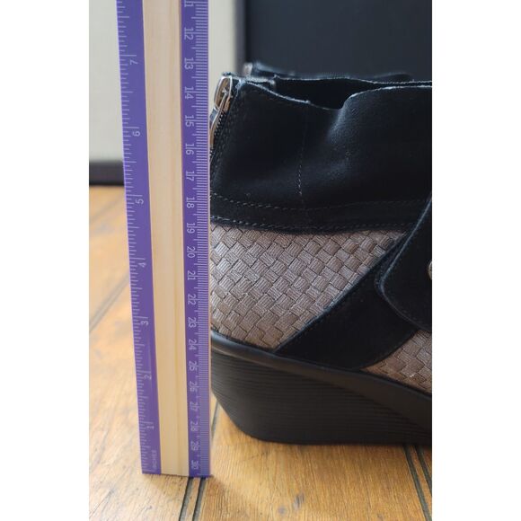 Women's Black and Gray Wedge Ankle Boots - Picture 5 of 8